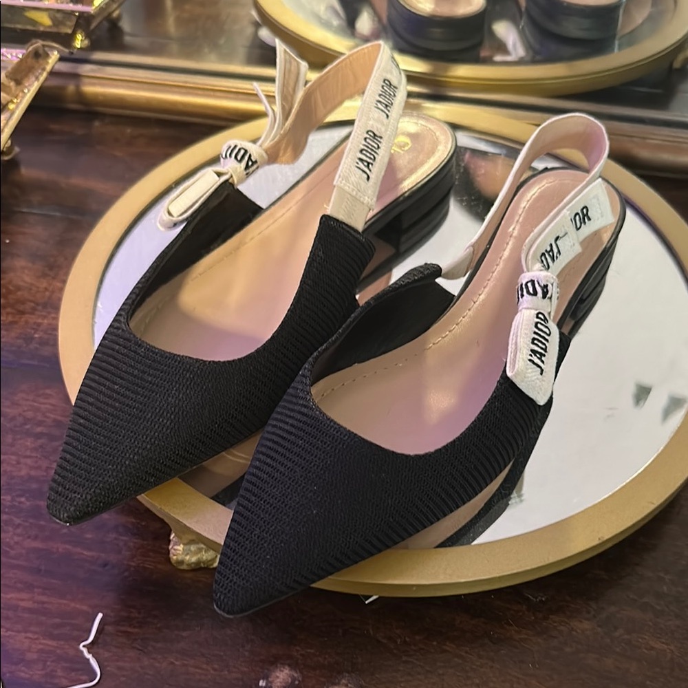 Dior Black Flats Elegant Design